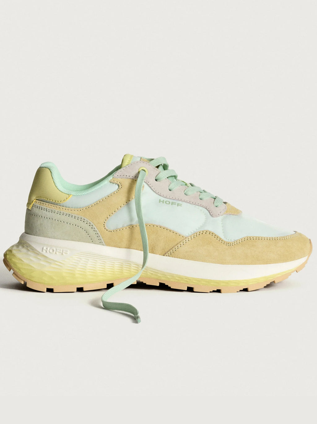 Womens Reading II City Trainer