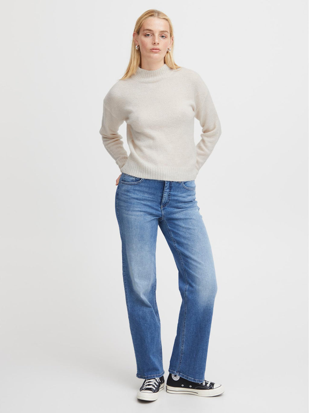 Womens Cloud Dancer Ihkamara Jumper