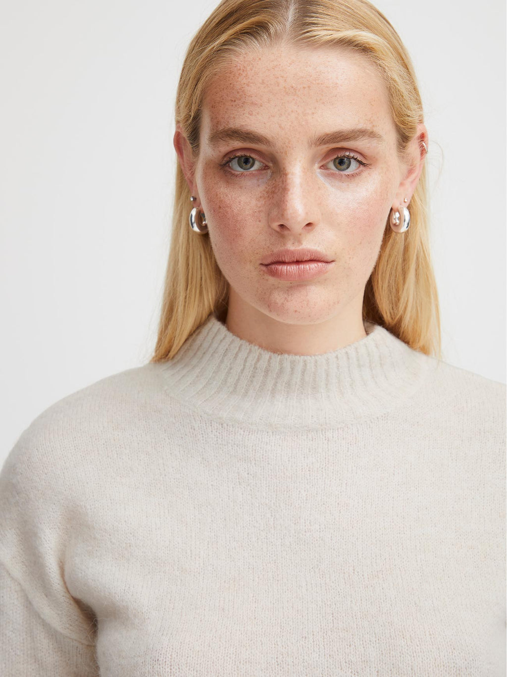 Womens Cloud Dancer Ihkamara Jumper