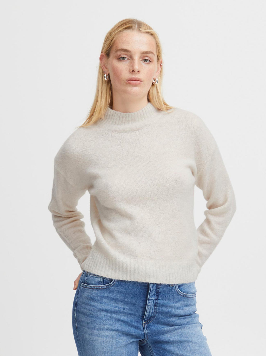 Womens Cloud Dancer Ihkamara Jumper