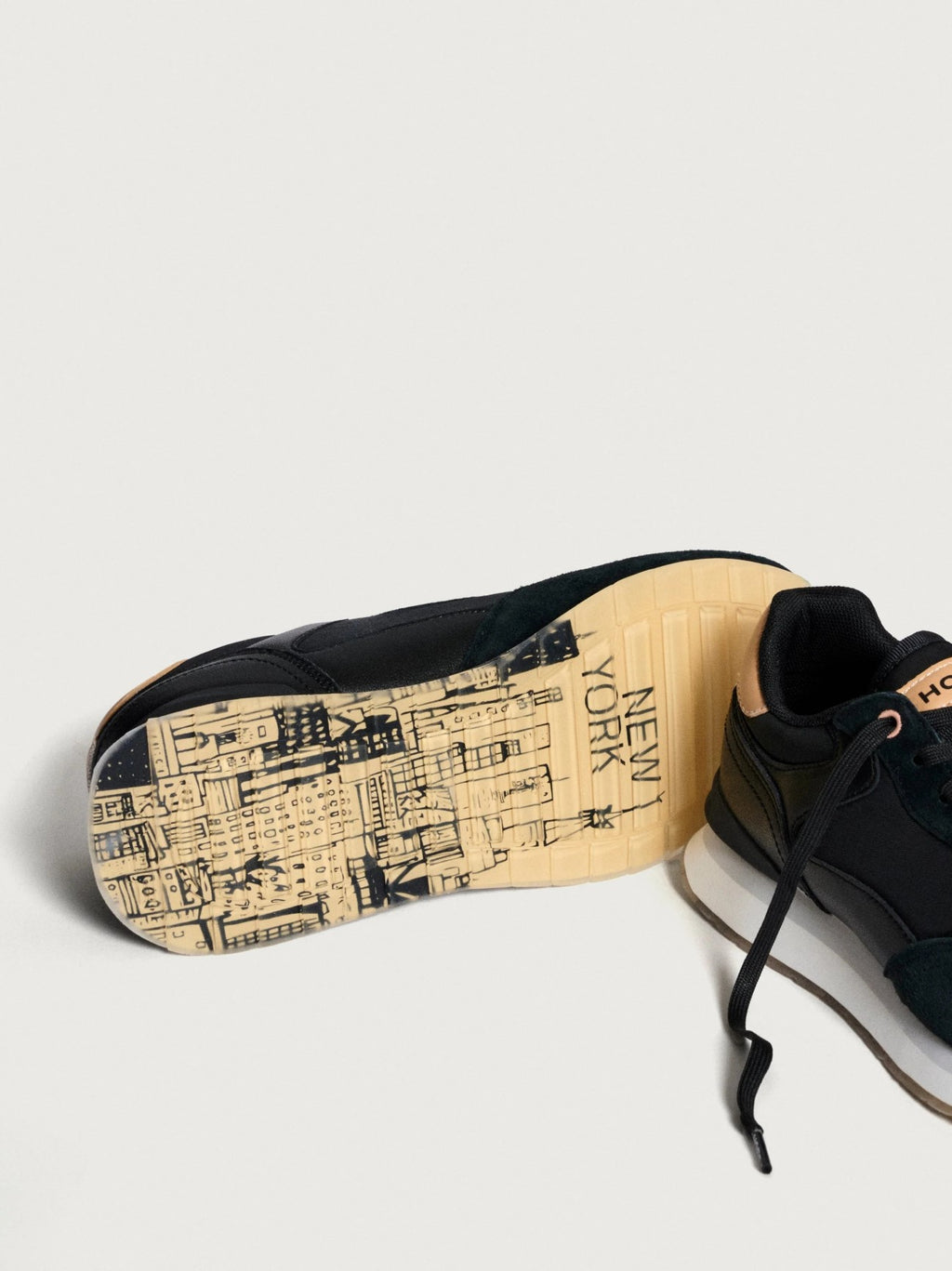 Womens New York City Trainer