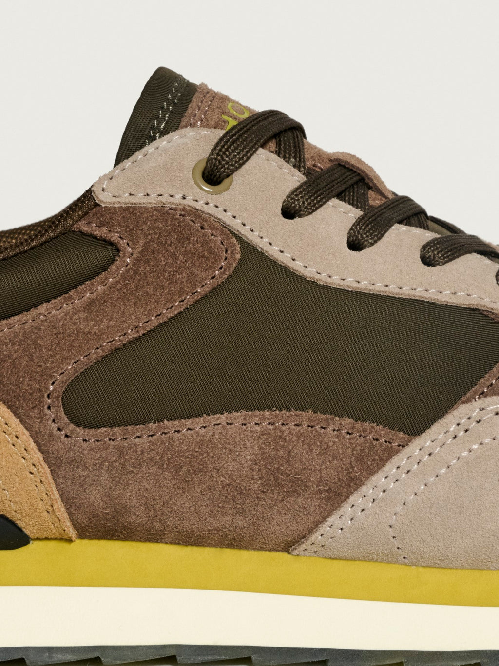 Mens Aspen City Trainer