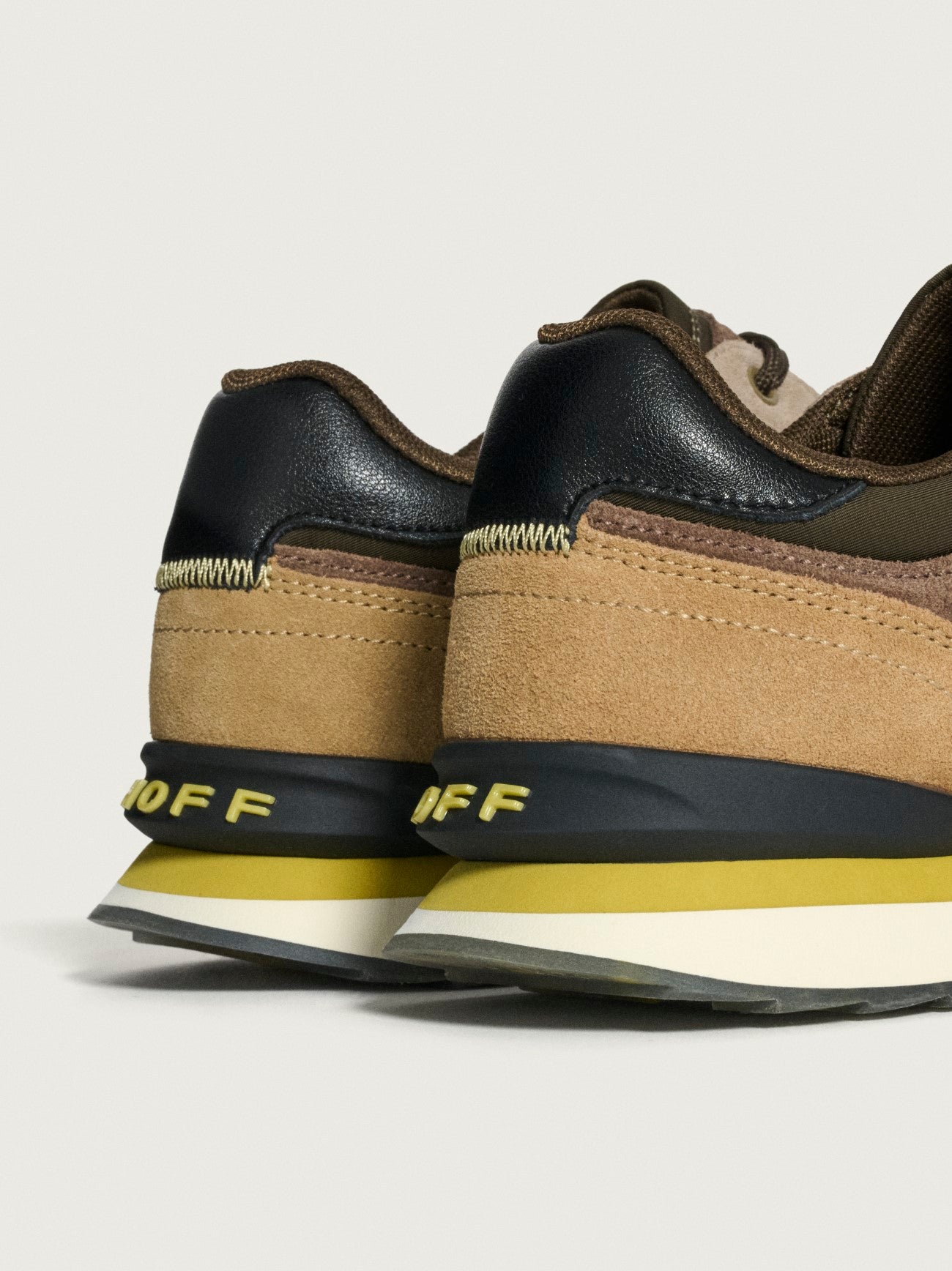 Mens Aspen City Trainer