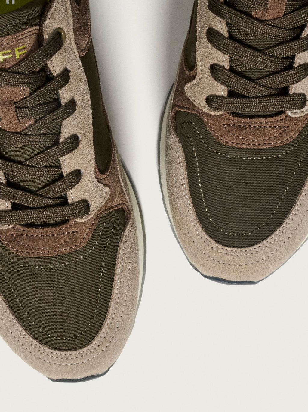 Mens Aspen City Trainer