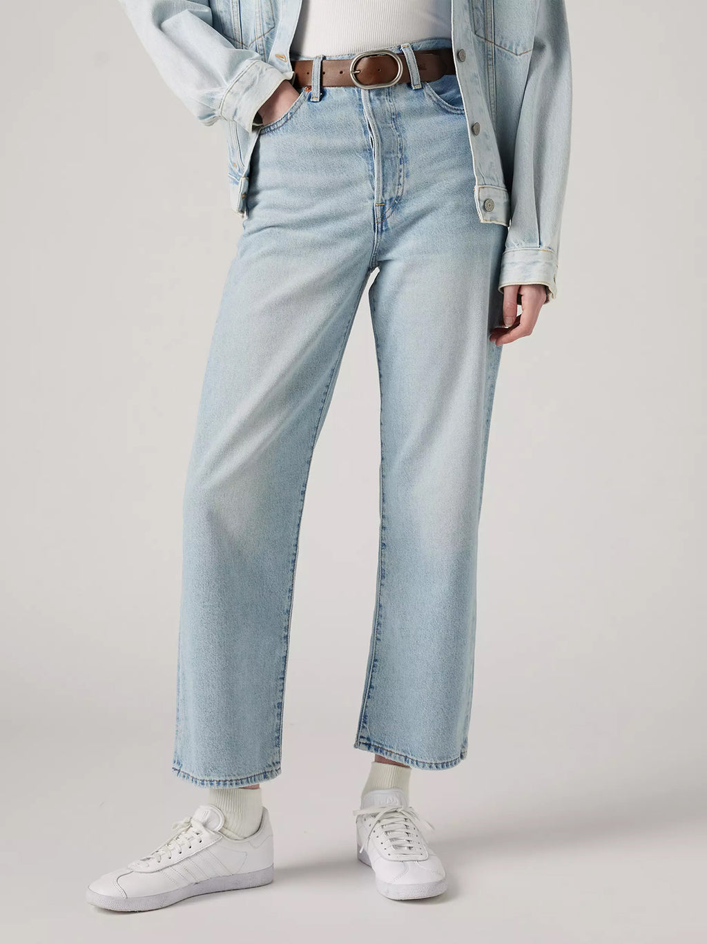 Womens Middle Road Ribcage Straight Ankle Jean