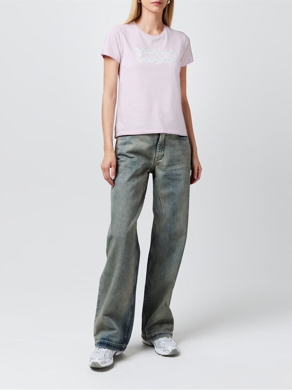 Womens Janeesah Floral Bw Fill Light Lilac The Perfect T-Shirt