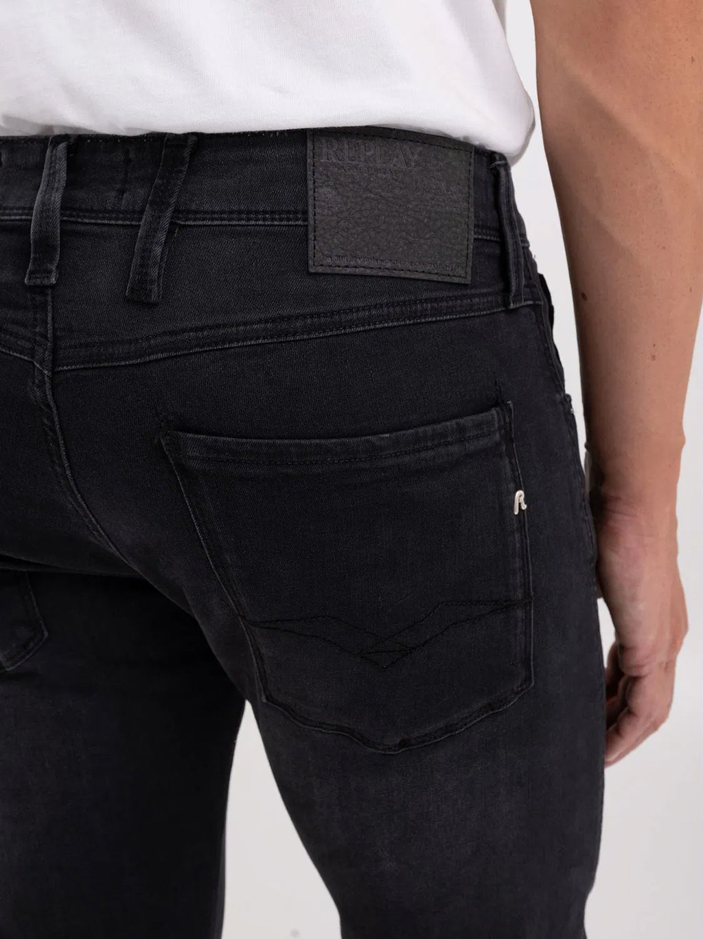 Mens Dark Grey Anbass Slim Jean