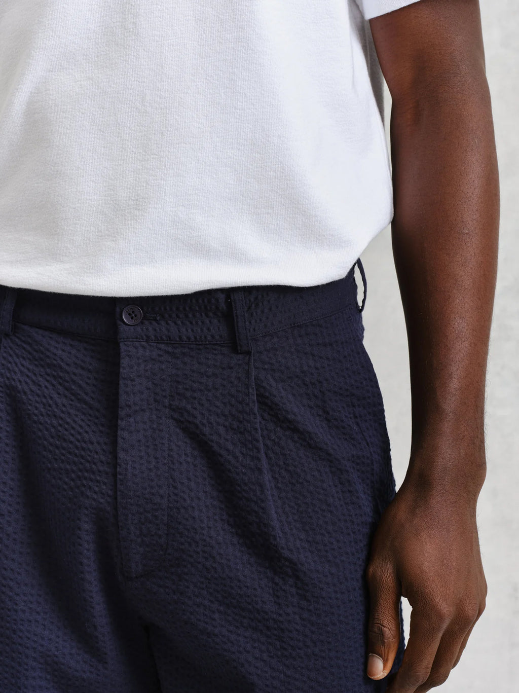 Mens Navy Cotton Seersucker Pleated Short